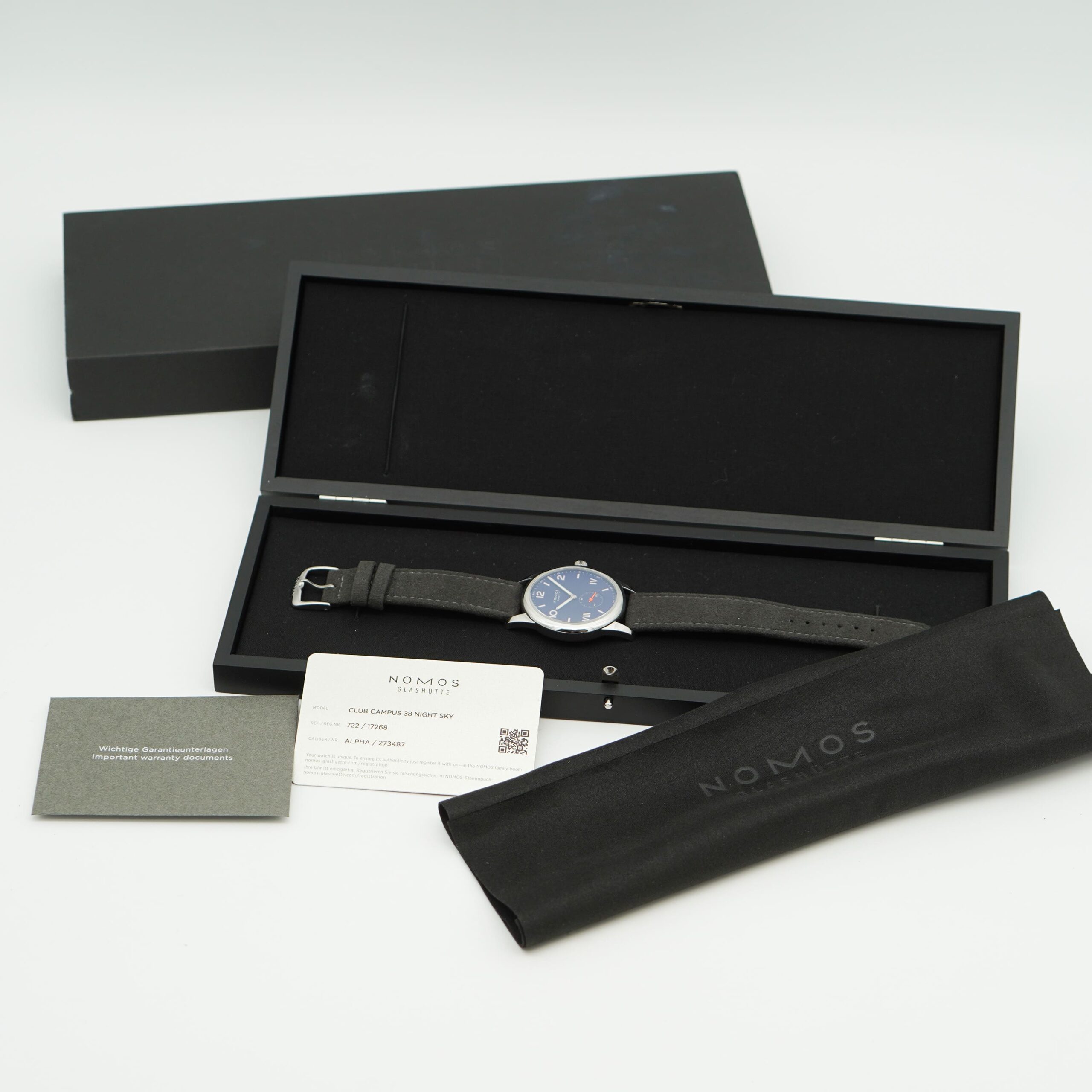 Certified Vintage von Nomos bei Juwelier Herbert Mayer in Augsburg
