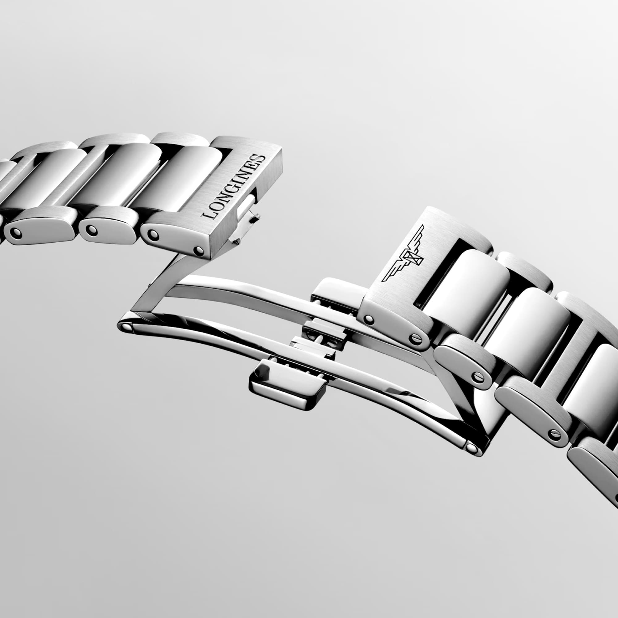 Longines Conquest - 41 mm bei Juwelier Herbert Mayer in Augsburg