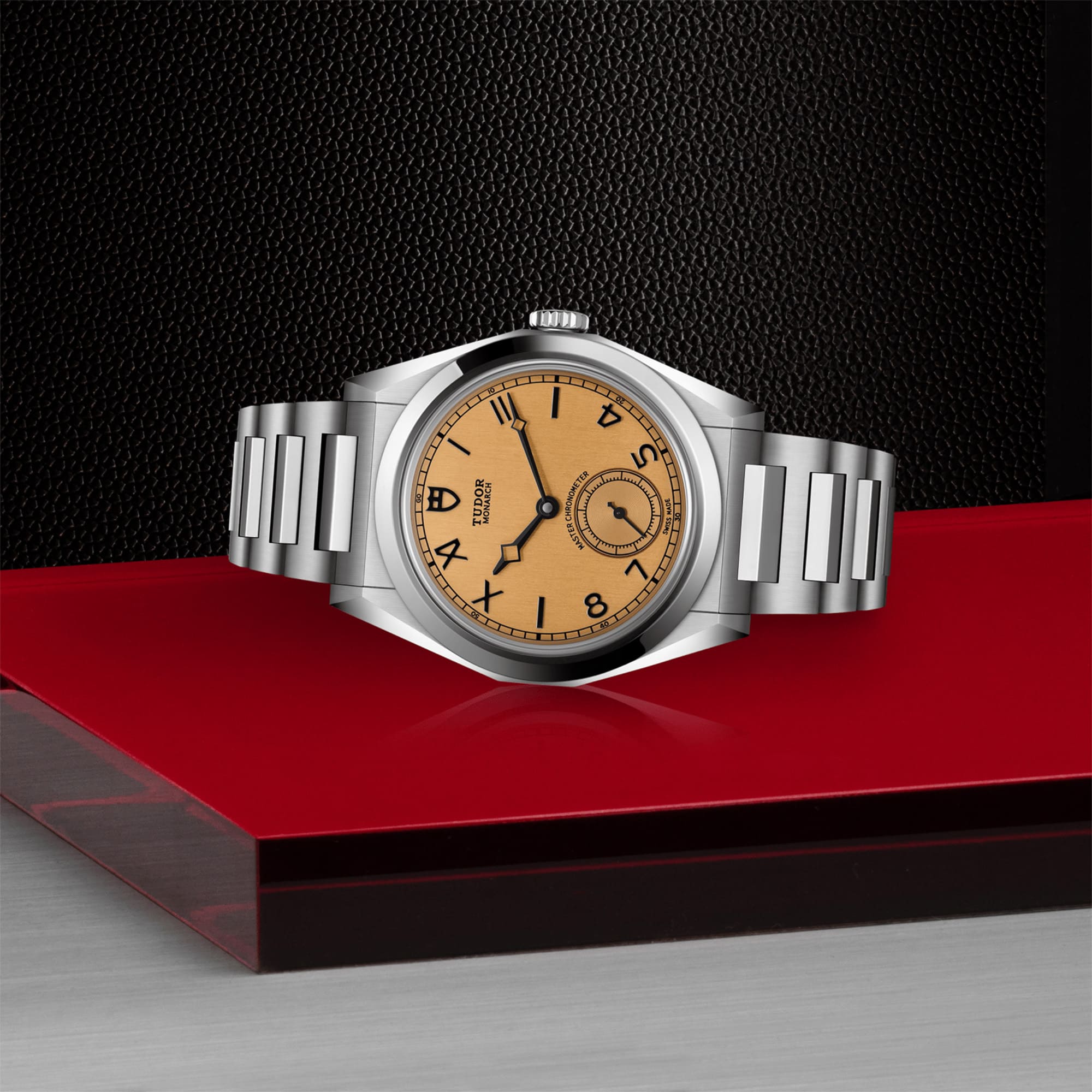 M2639W1A0U-0001 bei Juwelier Herbert Mayer in Augsburg