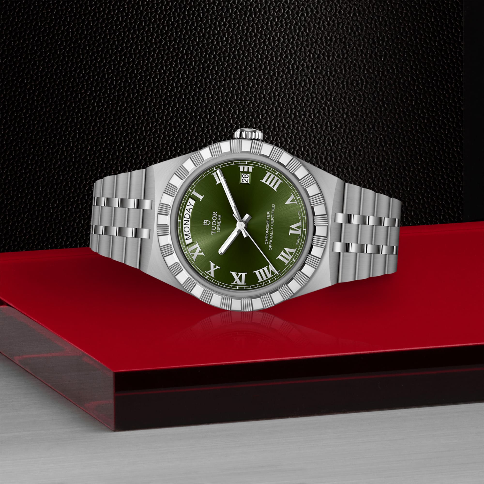 M2840D1A0-0003 bei Juwelier Herbert Mayer in Augsburg